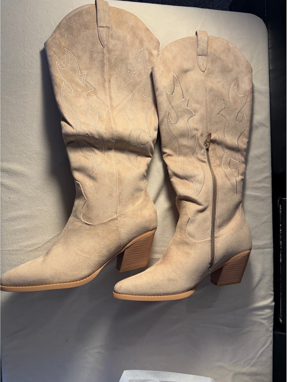 Dream Pairs Women’s Nude Western Mid Calf Boots Size 8.5